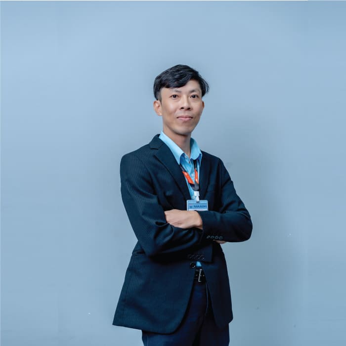 Giám đốc nhà máy Nguyễn Văn Khâm