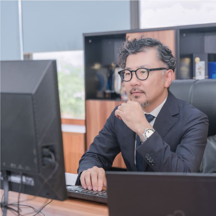 Tổng giám đốc Yoshifumi Taniguchi